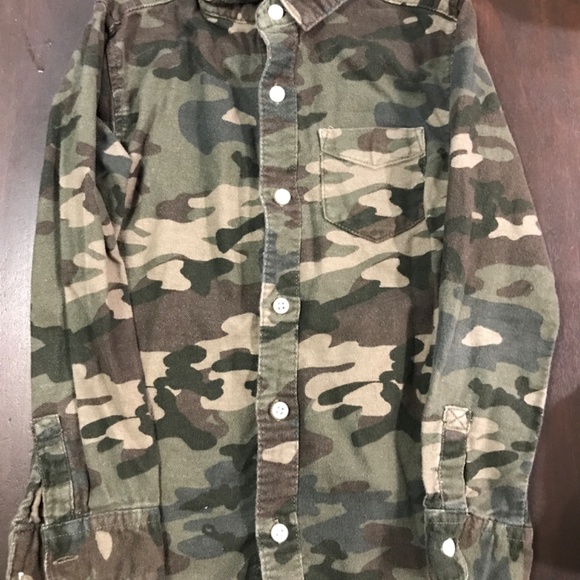 Lot of 6 Boys’ Shirts 5/6 - Picture 6 of 7